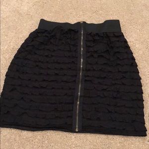 Ruffle zip up skirt